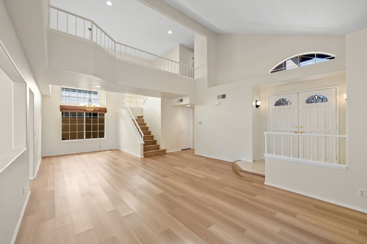 2163 Sun Ridge Dr - Photo 6 of 35