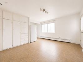 featured image of 6680 Av Des érables
