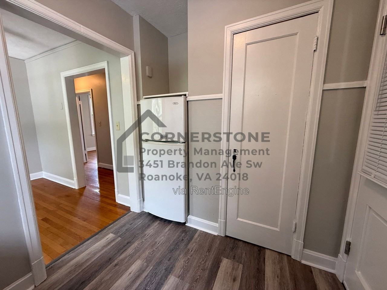 353 Highland Ave Sw #3 - Photo 5 of 15