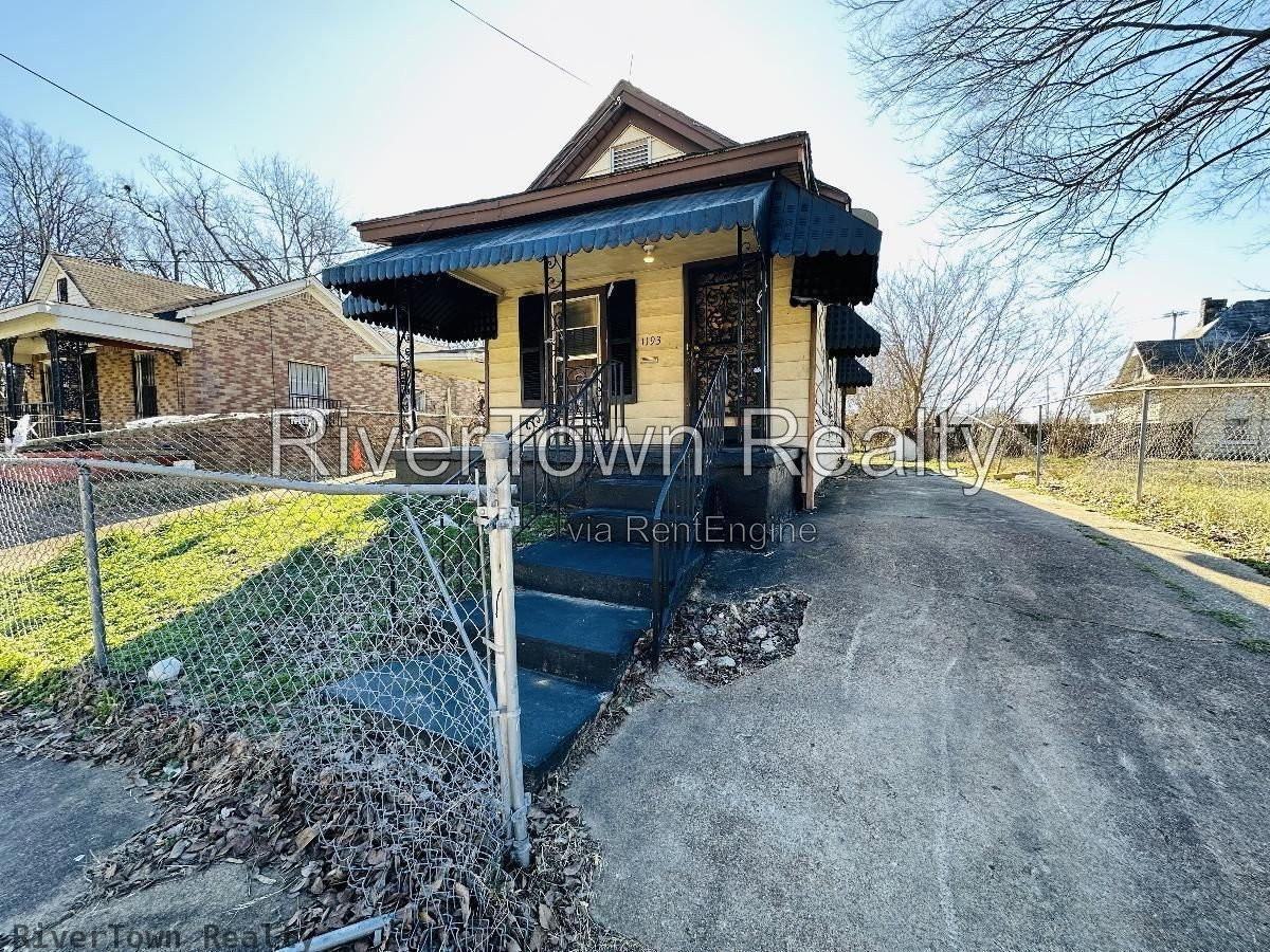 1193 Louisville Ave - Photo 2 of 2