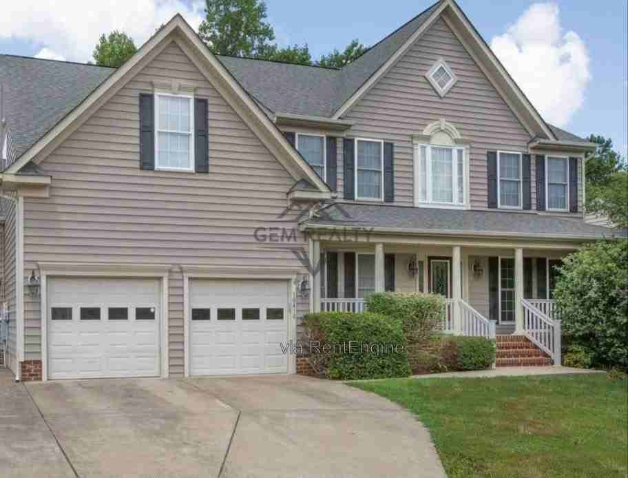 10410 Silver Creek Ct - Photo 3 of 50