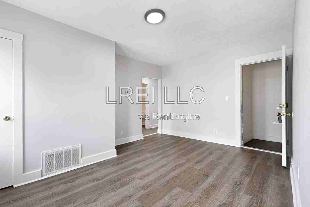 1273 S Clay St #3 - Photo 4 of 13