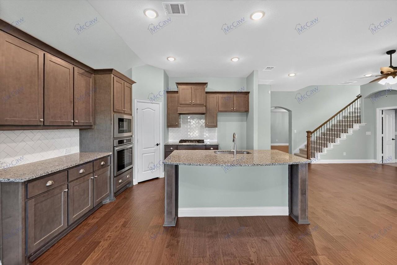 1416 Alexander Dr - Photo 5 of 23