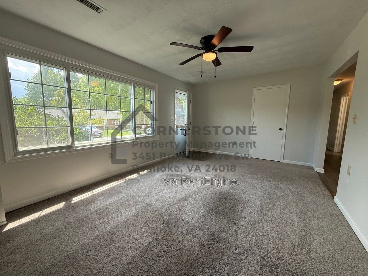 1103 Lakeview Pl - Photo 6 of 21