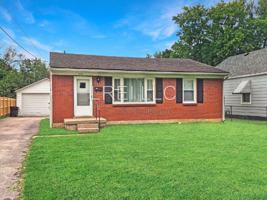 featured image of 2404 Thomas Ave
