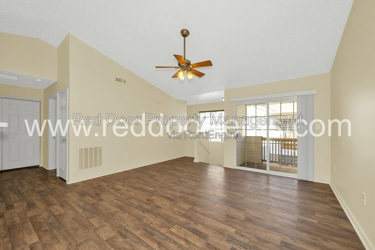 4948 Potomac Square Pl #4 - Photo 4 of 20