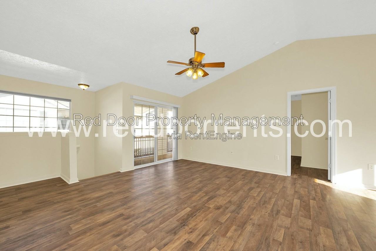4948 Potomac Square Pl #4 - Photo 5 of 20