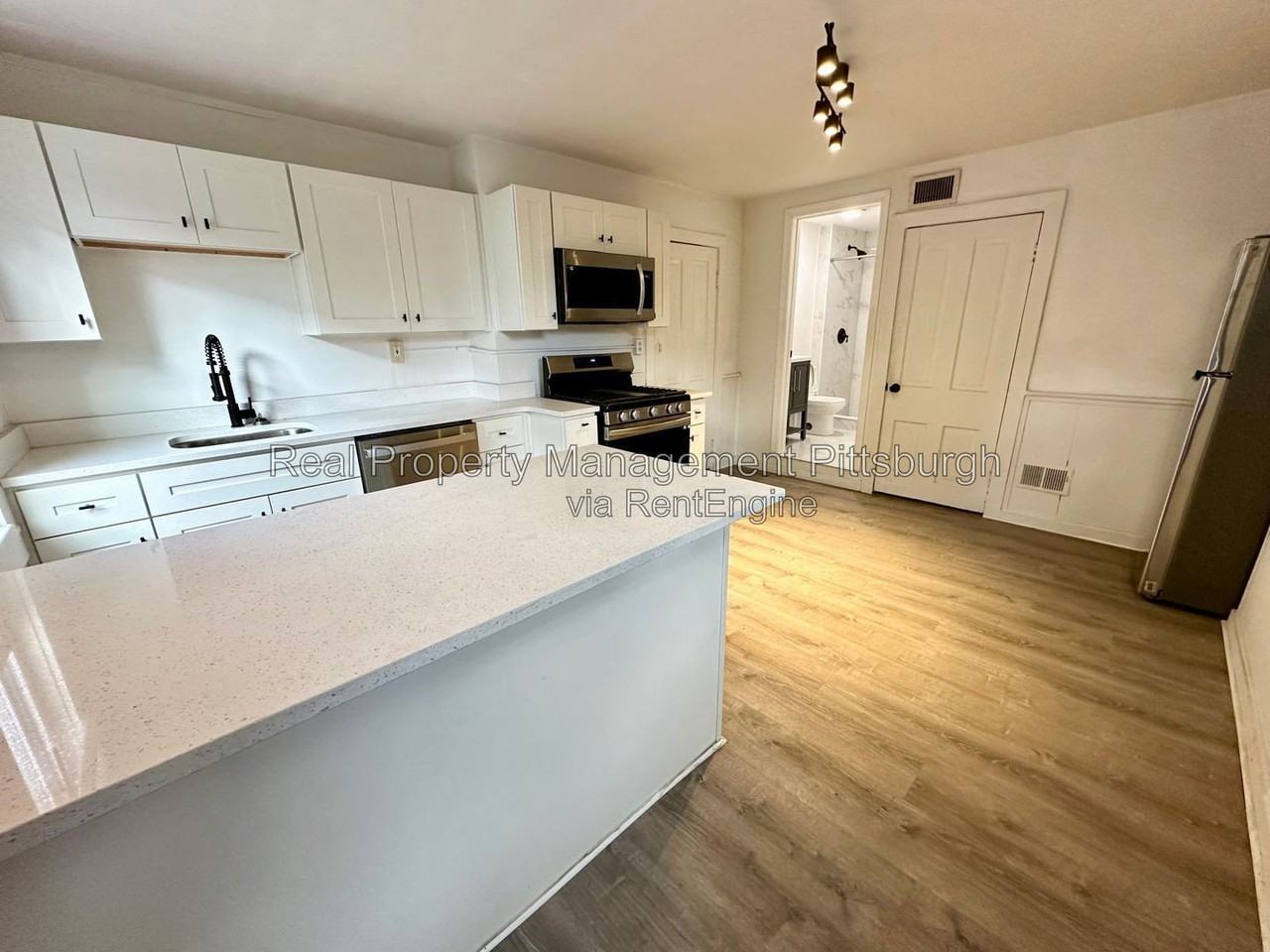 30 Ganster St - Photo 2 of 12