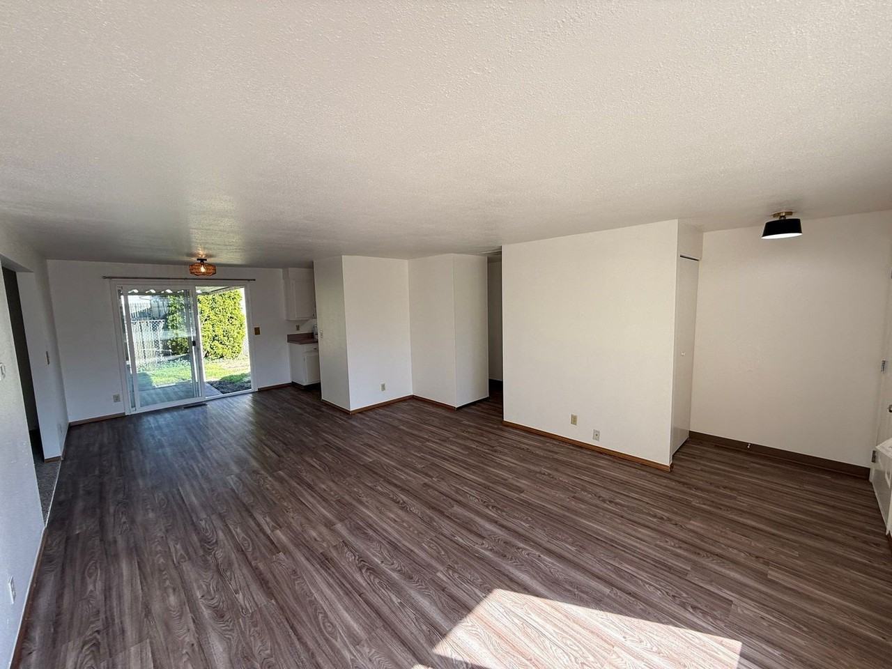 1488 Palace Dr Ne - Photo 3 of 24