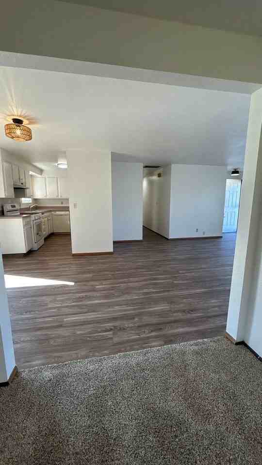 1488 Palace Dr Ne - Photo 6 of 24