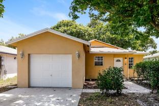 1558 Nw 7th Ln - Photo 1 of 1
