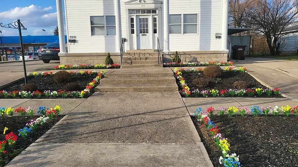209 E Main St #C - Photo 3 of 12
