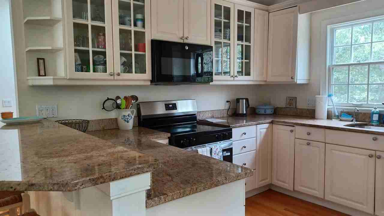 2 Angel St #NA - Photo 6 of 16
