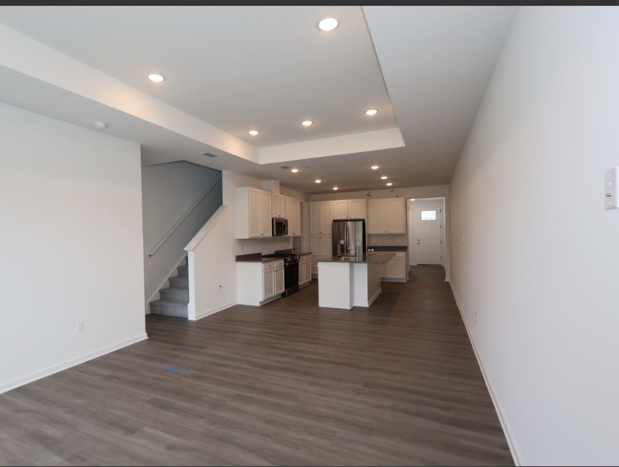 20415 Spyglass Cir #20415 - Photo 4 of 7