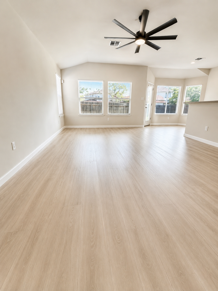 1017 Reynaldo St #NA - Photo 6 of 13