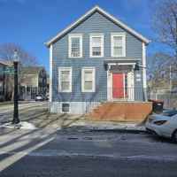featured image of 39 Sycamore St #5
