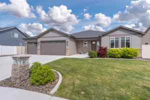 featured image of 755 S Perry Ave #NA