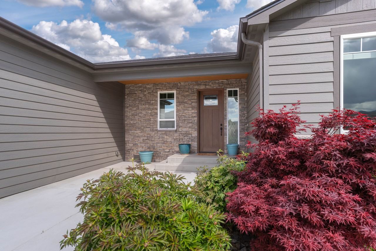 755 S Perry Ave #NA - Photo 2 of 21