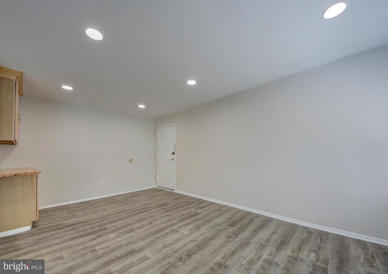 2904 Kings Chapel Rd #9 - Photo 7 of 20