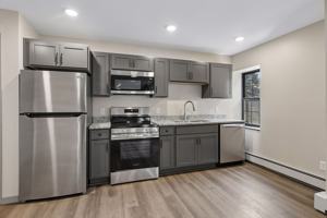 featured image of 321 6th St E #9