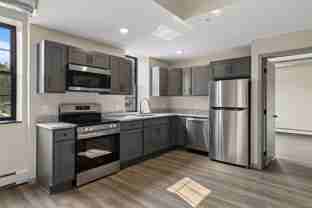 321 6th St E #3 - Photo 1 of 1