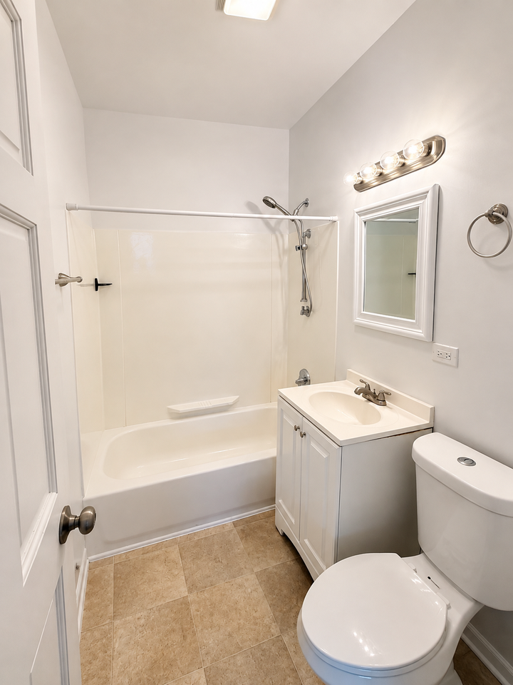3034 Houston St #2B - Photo 6 of 7