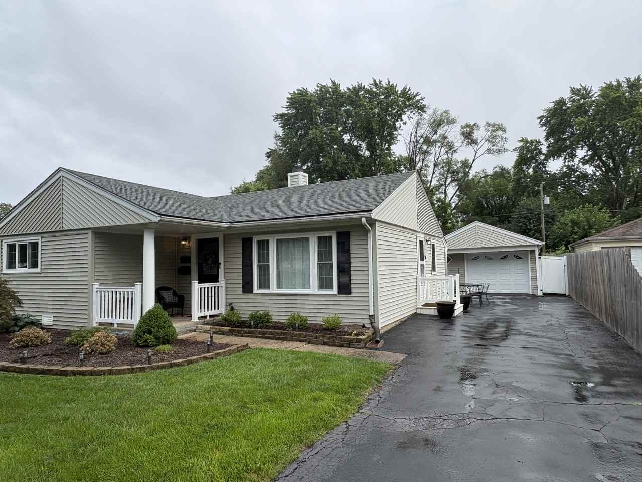 2105 Saint James St #NA - Photo 2 of 34