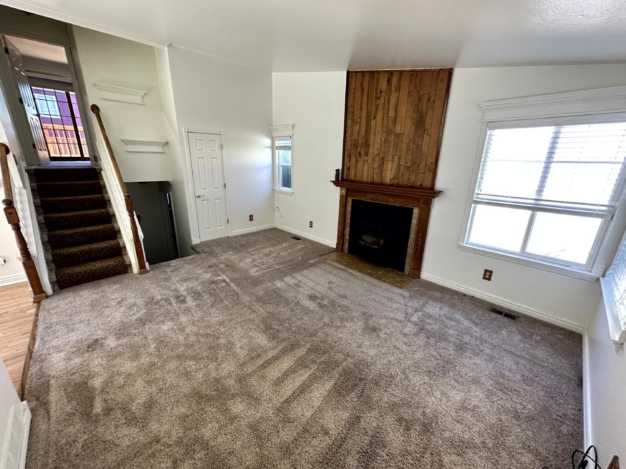 4825 S Pitkin Way - Photo 4 of 25
