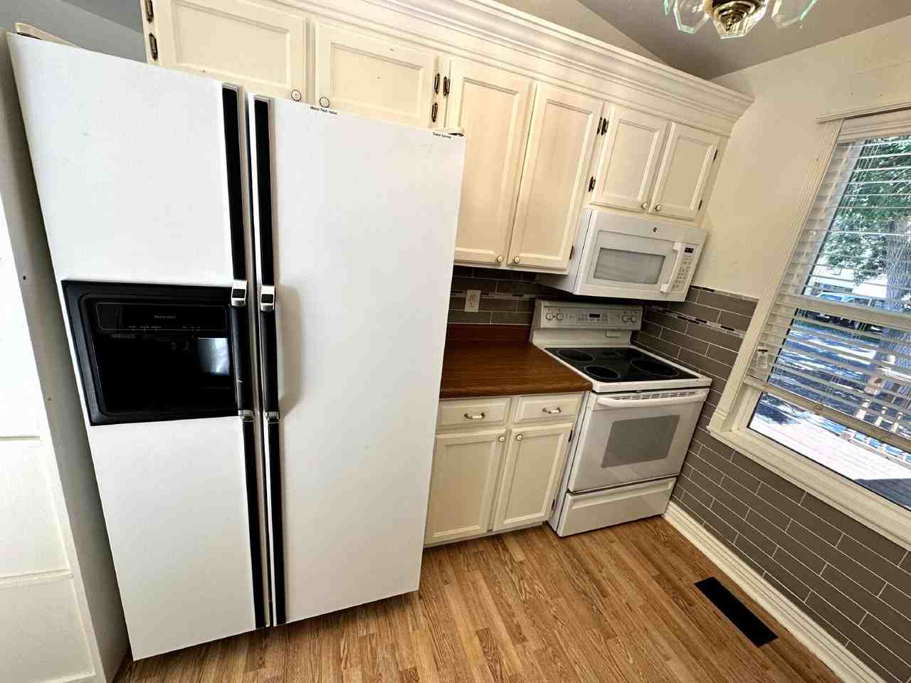 4825 S Pitkin Way - Photo 7 of 25