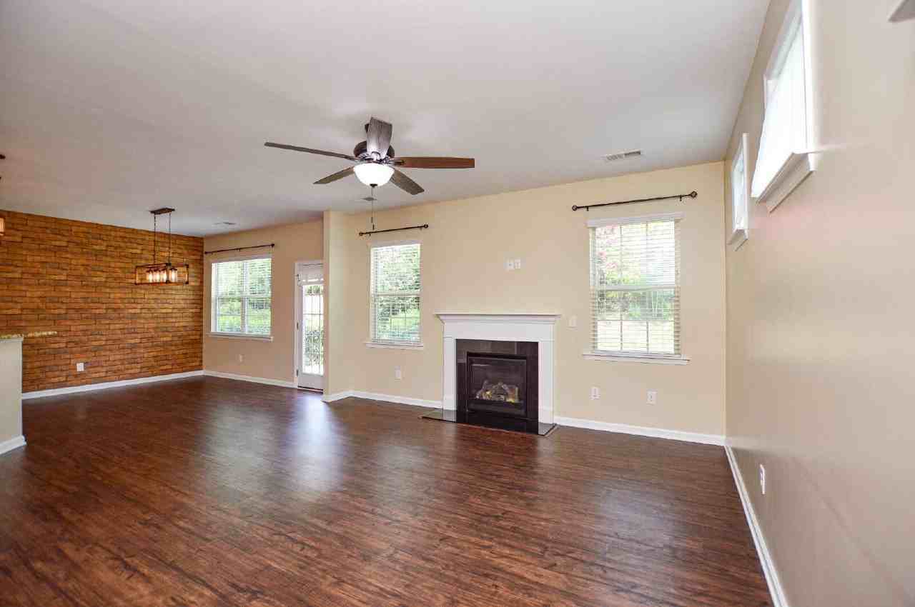2037 Ice Lake Ct - Photo 4 of 43