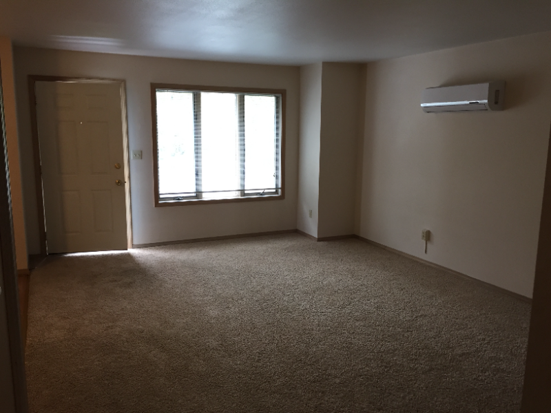1604 Sand Ct - Photo 6 of 16