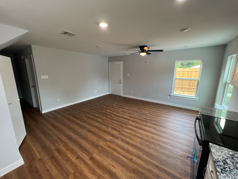 6619 Bacher St - Photo 2 of 10