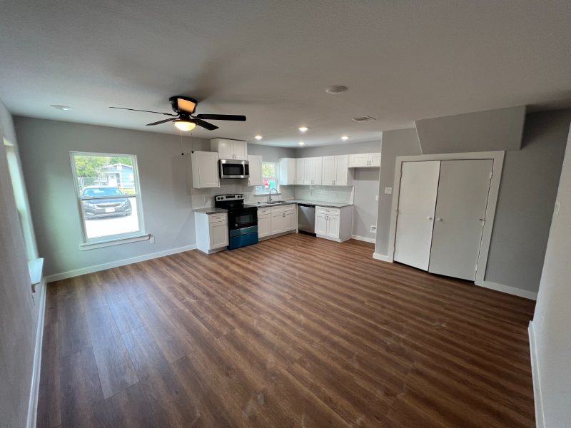 6619 Bacher St - Photo 6 of 10