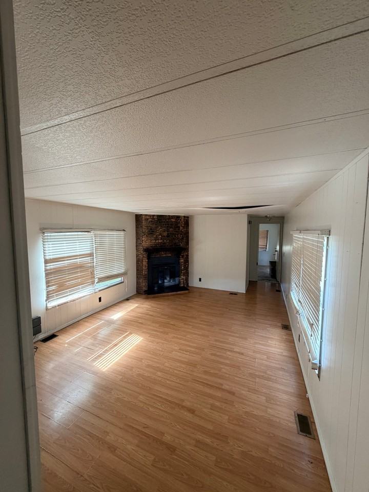 23416 Hwy - Photo 2 of 9