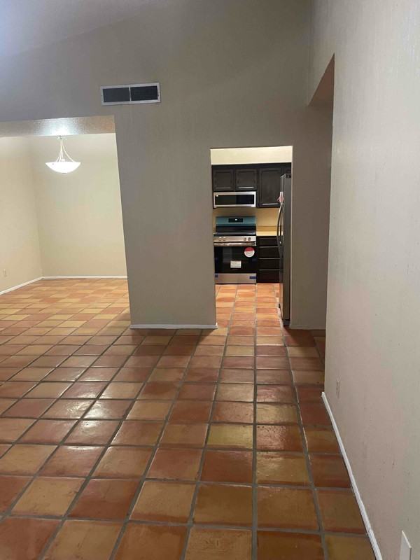 5757 Lawndale Dr #B - Photo 7 of 15
