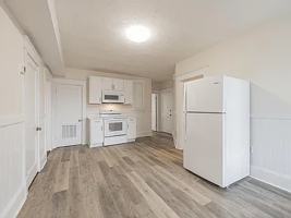 featured image of 680 Harvard St #2