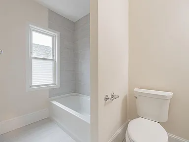 680 Harvard St #2 - Photo 4 of 13