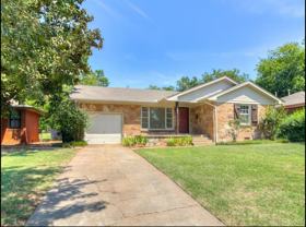 2821 Cambridge Ct - Photo 1 of 1