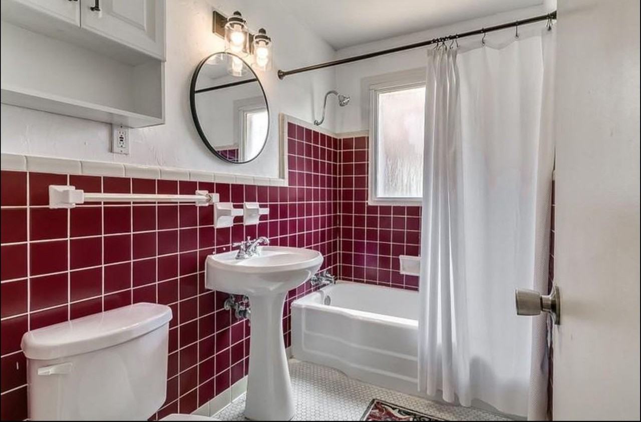 2821 Cambridge Ct - Photo 5 of 8