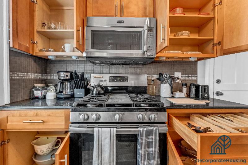 1560 Delaware Ave #1 - Photo 5 of 20