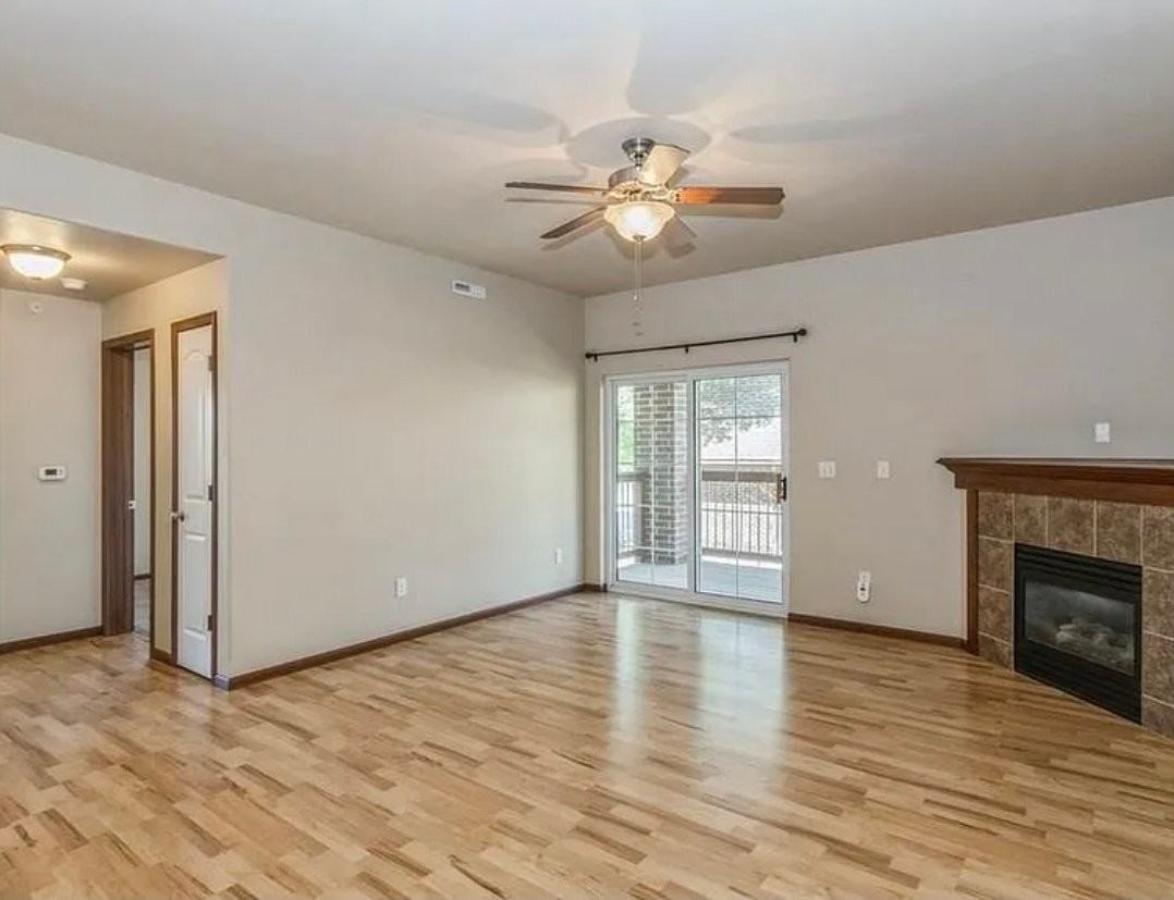 1820 W Benton St #301 - Photo 2 of 10