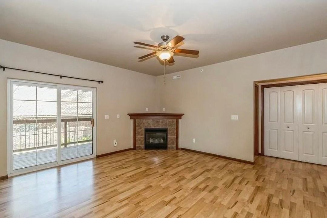 1820 W Benton St #301 - Photo 3 of 10