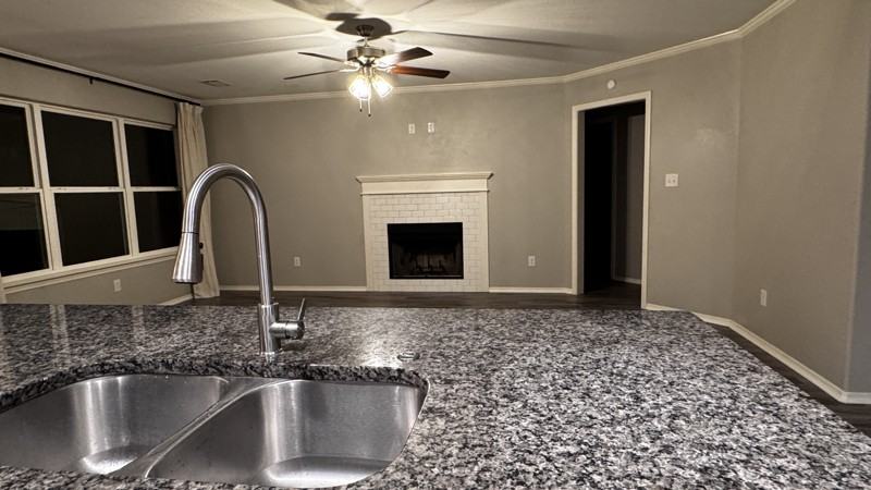 5438 Heritage Valley Dr - Photo 5 of 20