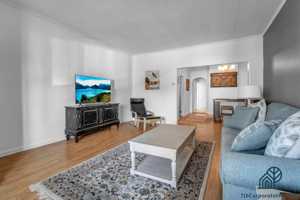 featured image of 93 Baynes St #1