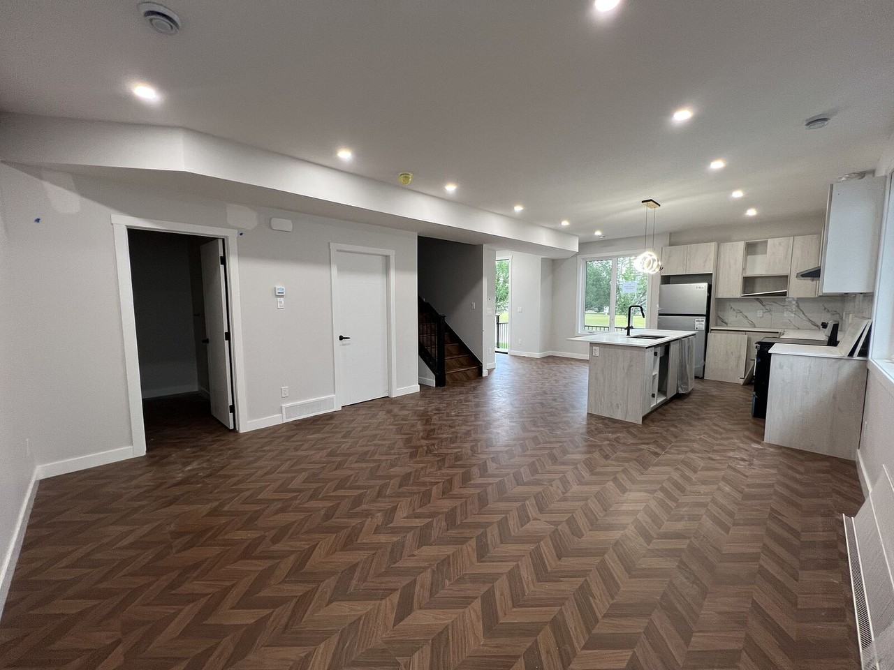 8327 - 8327 Bowglen Rd Nw - Photo 6 of 18