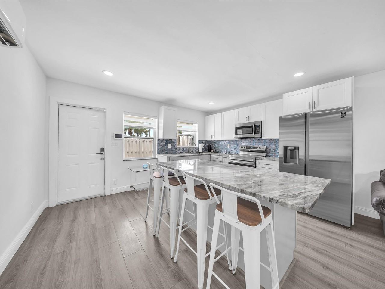 2019/2023 Ne 15Th Ave - Photo 7 of 27