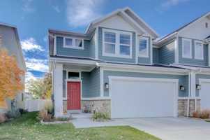 featured image of 461 E Windy Garden Ln