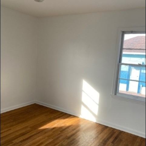 1394 S Green St - Photo 6 of 16