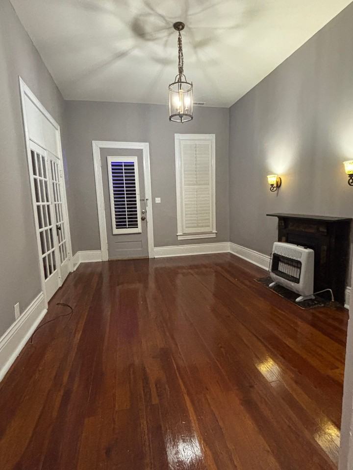 313 N High St - Photo 2 of 20