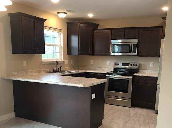 631 Armitage Dr - Photo 3 of 20